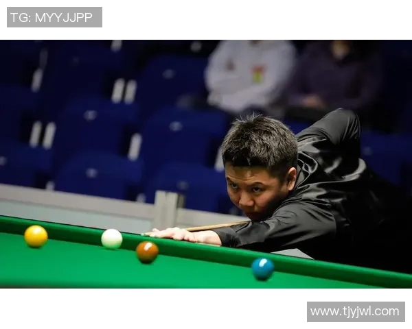 周跃龙对阵多特蒙德的精彩较量引发球迷热议与期待