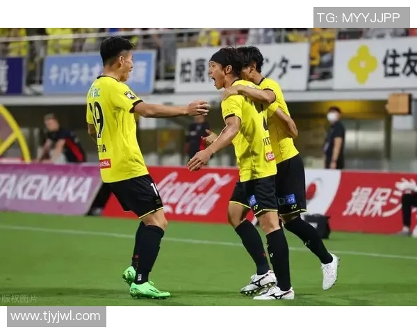 熊本深红对阵横滨的精彩直播全程回顾与赛后分析