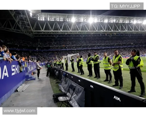 西班牙人主场迎战巴塞罗那双方争夺德比荣耀与积分榜优势